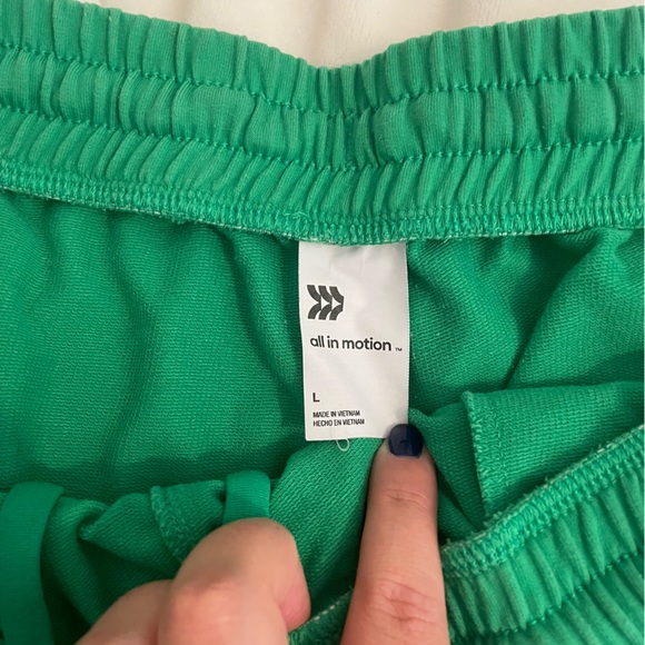 All in Motion Short Set - Picture 4 of 8